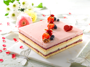 framboise morceaux mousse main.