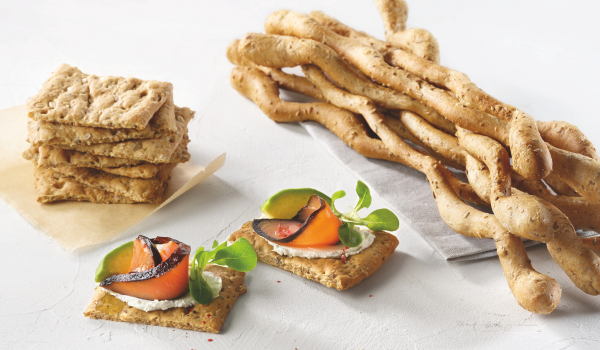 Proteios   breadsticks and crackers