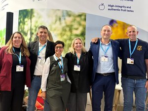 Generate 2025 winners landscape.